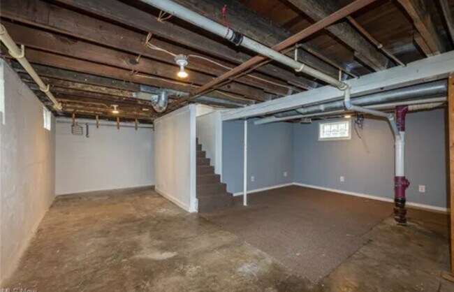 Building Photo - 454 Grove Ave