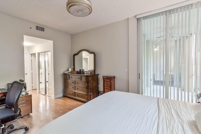 Building Photo - 9755 NW 52nd St