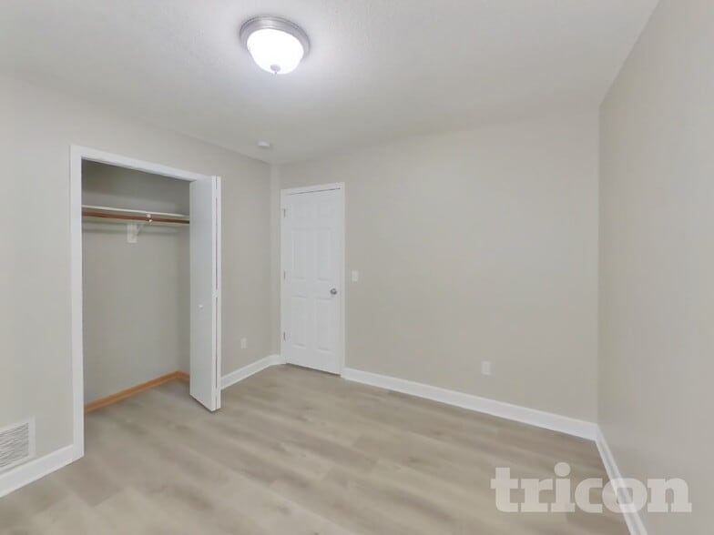 Building Photo - 1300 Bluebill Blvd