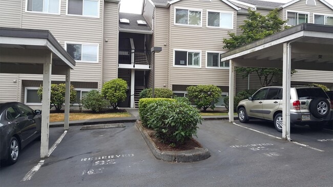 Building Photo - 12020 100th Ave NE