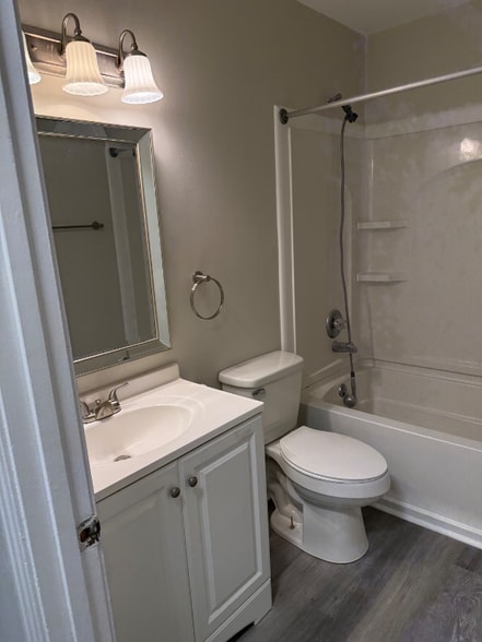 Building Photo - 272 Harpeth Hills Ct