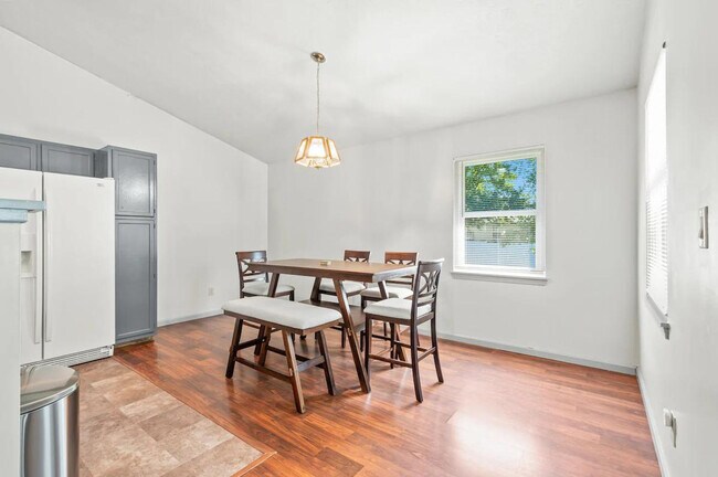 Building Photo - 8209 Parsley Ln