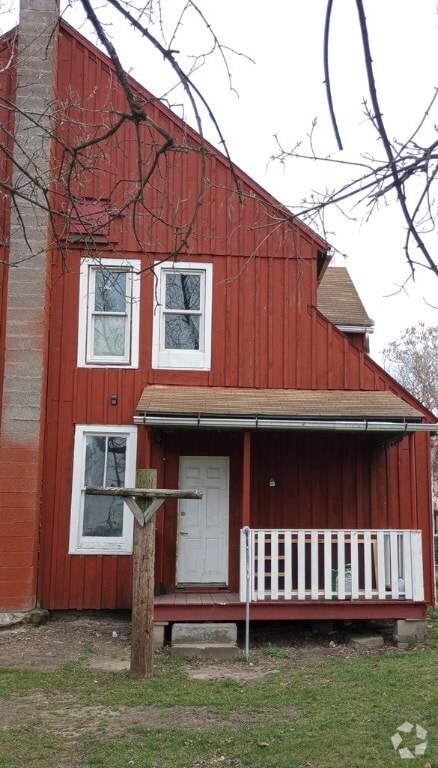 Building Photo - 1101 Oak St