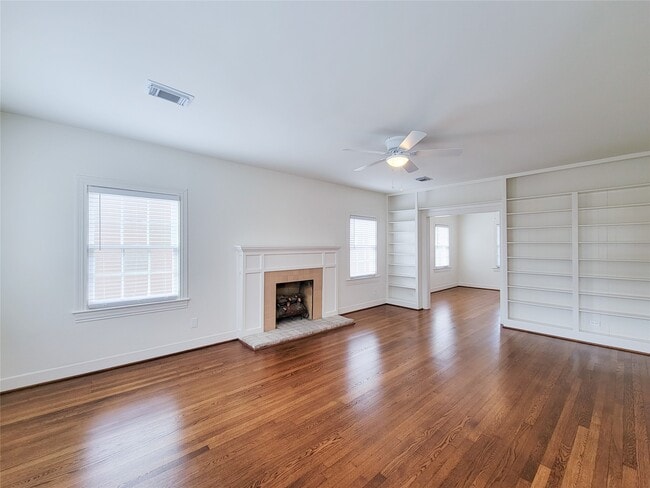 Building Photo - 1728 Hawthorne St