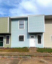 Building Photo - 6531 Pridgen St