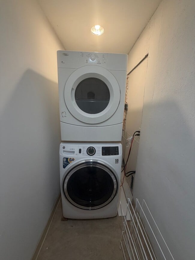 Building Photo - 30 Prospect Ave