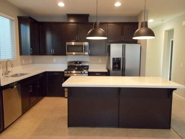 Building Photo - Spacious 3-Bed, 2-Bath Home in Prime Las Vegas Location