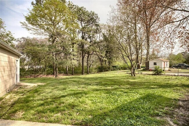 Building Photo - 7297 Duval Ave