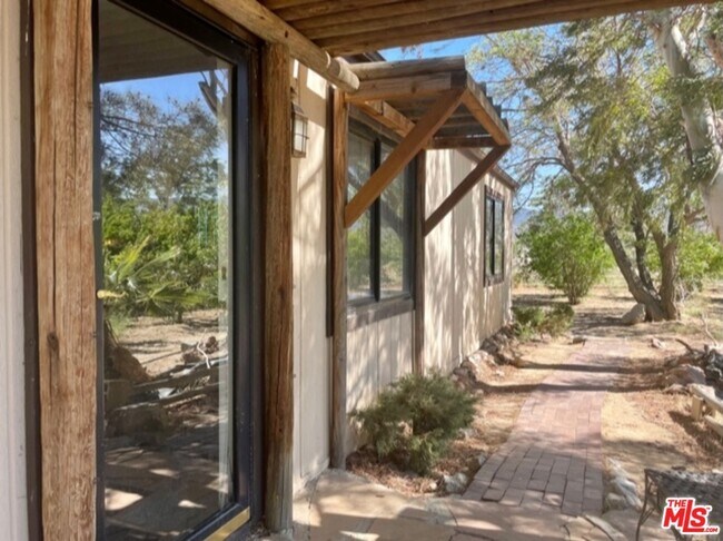 Building Photo - 49750-49753 3 Points Rd