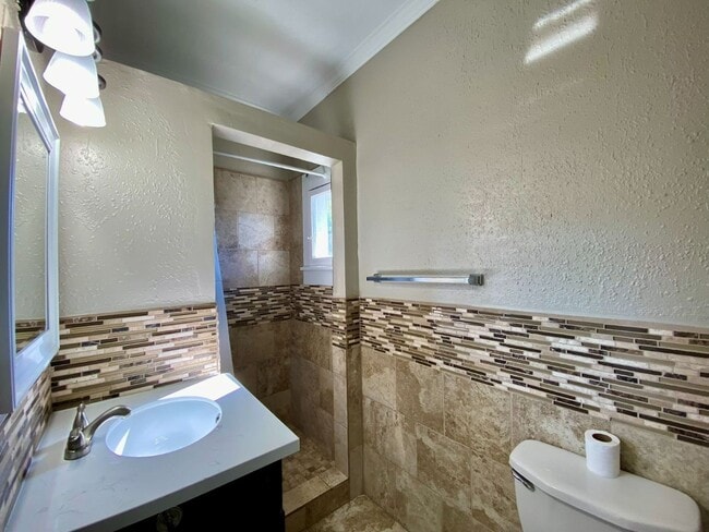 Building Photo - 657 63rd St