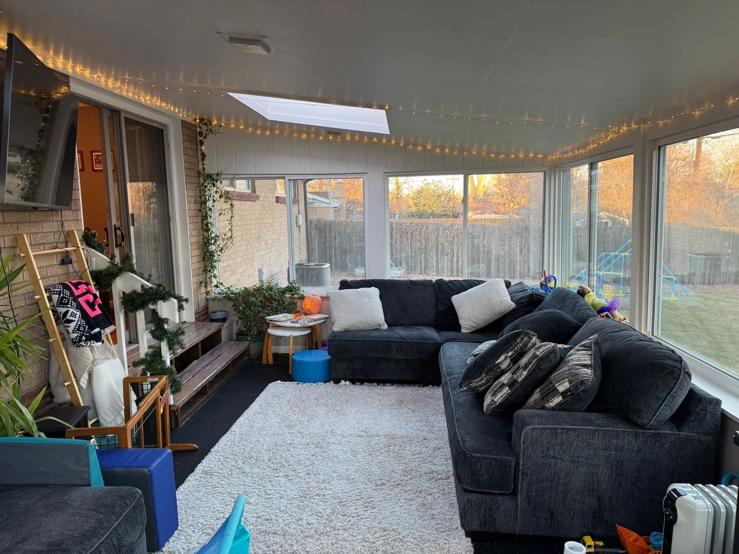 Building Photo - 500 Estes St