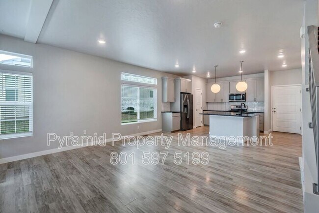 Building Photo - 4351 W Dixon Way