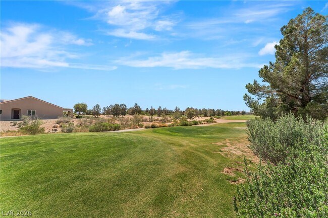 Building Photo - 7632 Fruit Dove St