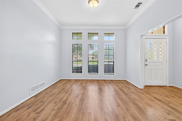 Building Photo - 918 Green Brook Dr