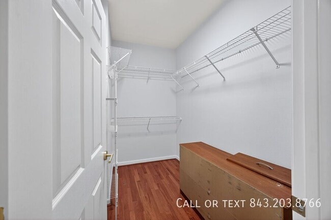 Building Photo - 1589 Cambridge Lakes Dr