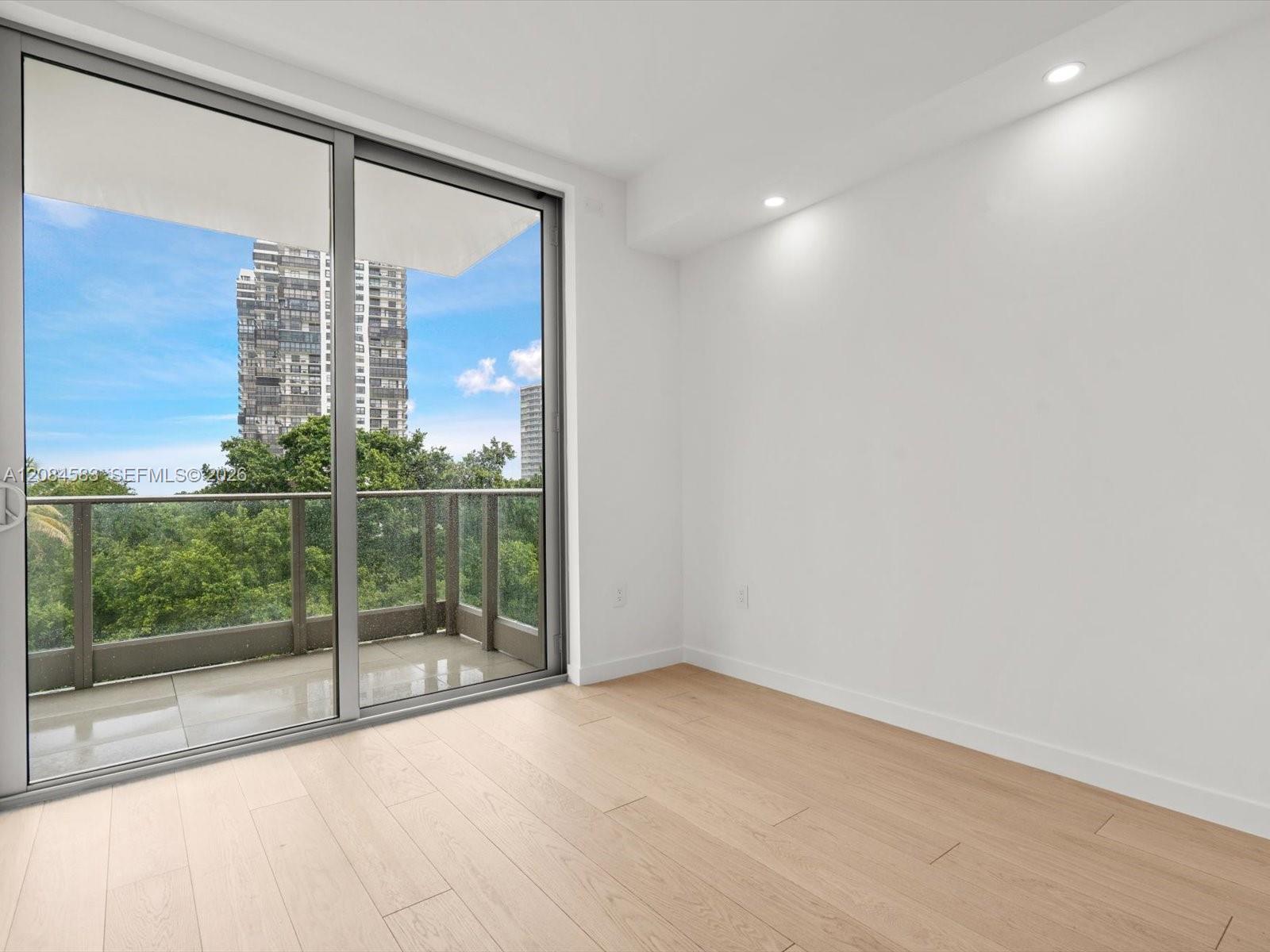 Building Photo - 2200 Brickell Ave