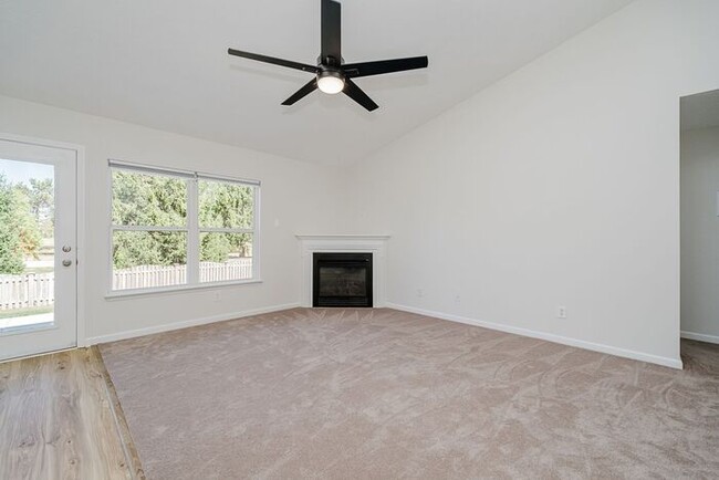 Building Photo - Beautifully Updated Carmel Ranch in Haverstick – Walk to Prairie Trace!