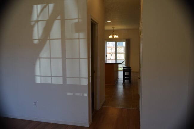 Building Photo - 6321 NE 59th Ct