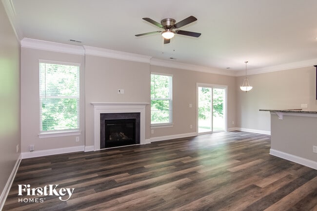 Building Photo - 3611 Alamito Ln