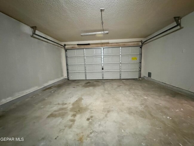 Building Photo - 12270 Tierra Bella Dr