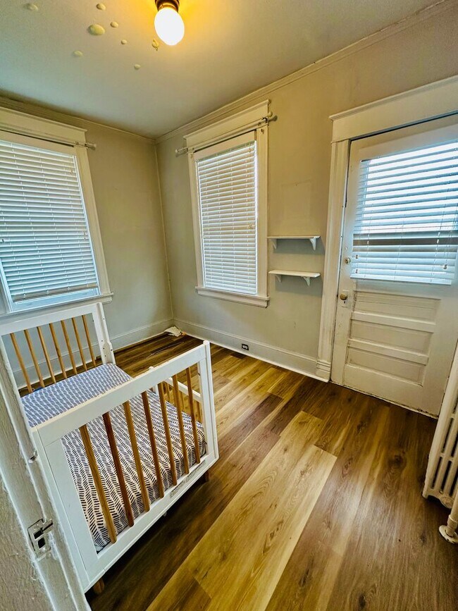 Building Photo - Gorgeous 4bdrm/1.5bth Home Located on Seminary Avenue in Richmond's North Side!!