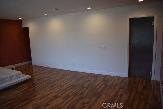 Building Photo - 15862 Caltech Cir