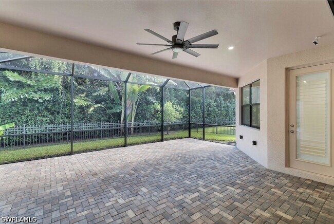 Building Photo - 9357 Glenforest Dr