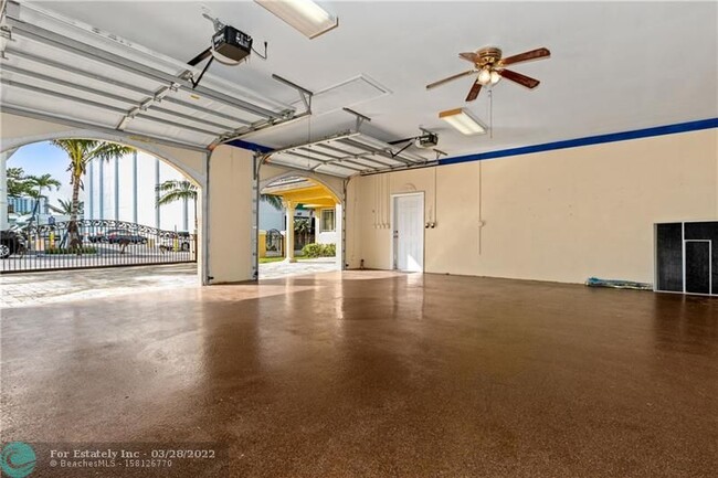 Building Photo - 331 Nevada St