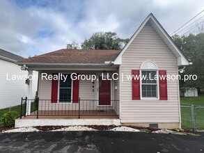 Building Photo - One Level Living in Vinton!