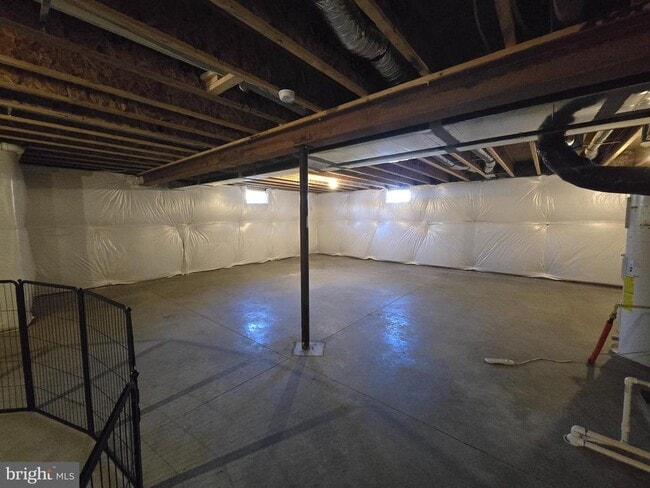 Building Photo - 609 Clover Ln