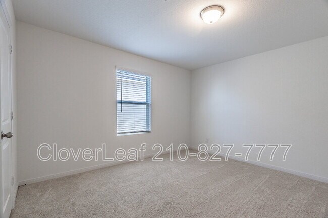 Building Photo - 6618 Cibolo Springs