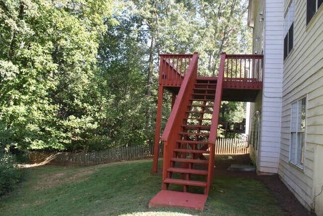 Building Photo - 350 Saddle Bridge Dr