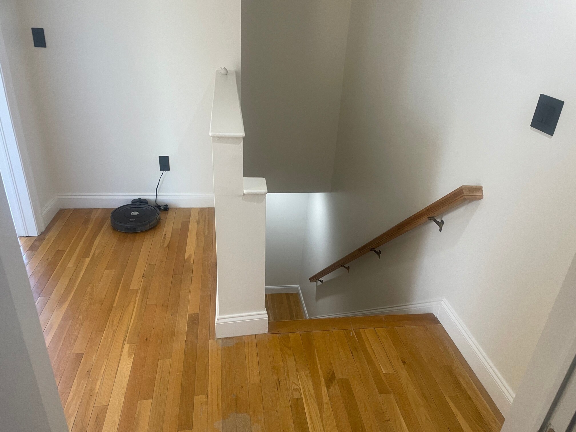 Building Photo - 49 Sargent St
