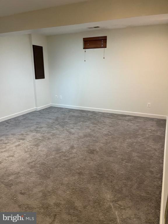 Building Photo - 1513 Regent Manor Ct