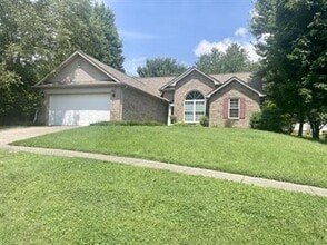 Building Photo - 3 bedroom 1 bath home with a basement and garage!