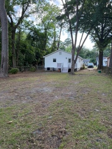 Building Photo - 818 Lynwood Dr