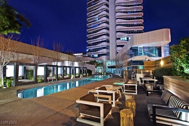 Building Photo - 4471 Dean Martin Dr