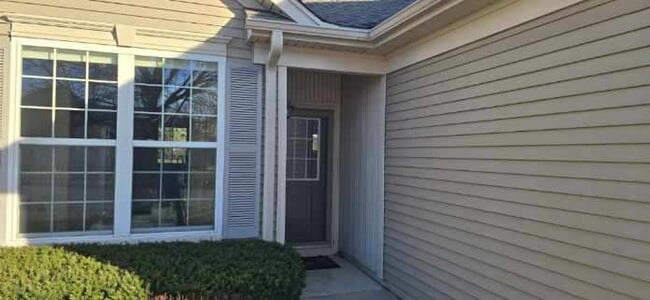 Building Photo - 12392 Wedgemere Dr