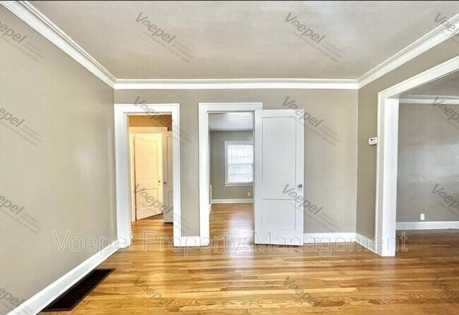 Building Photo - 5446 Harrison St