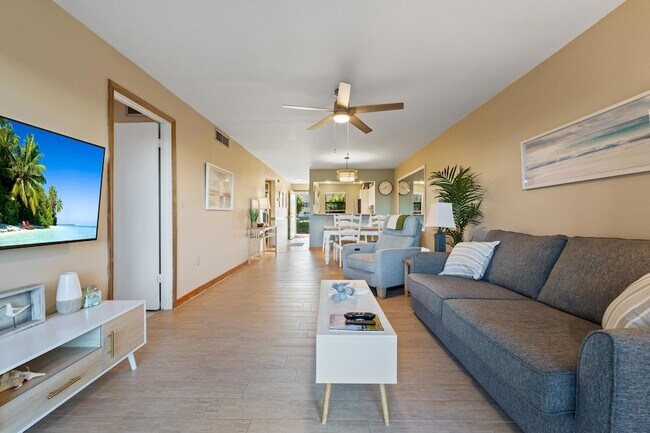 Building Photo - 7420 S Ocean Dr