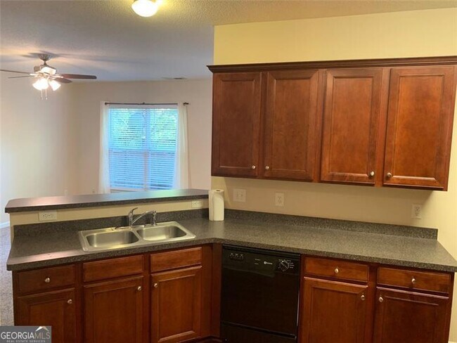 Building Photo - 3609 Silver Brooke Ln