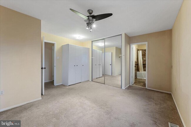 Building Photo - 2337 Glade Bank Way