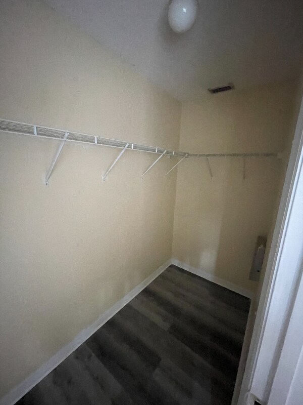 Building Photo - 2704 E 19th Ave