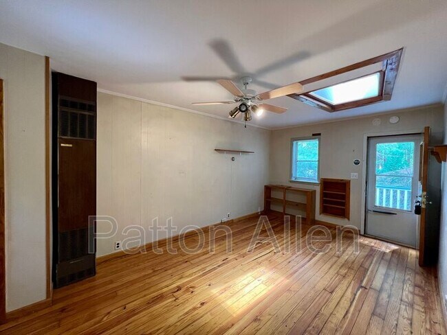 Building Photo - 105 Edwin Pl