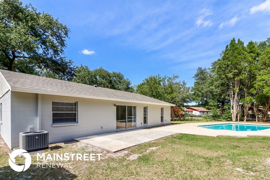 Building Photo - 2289 Crystalview Ct
