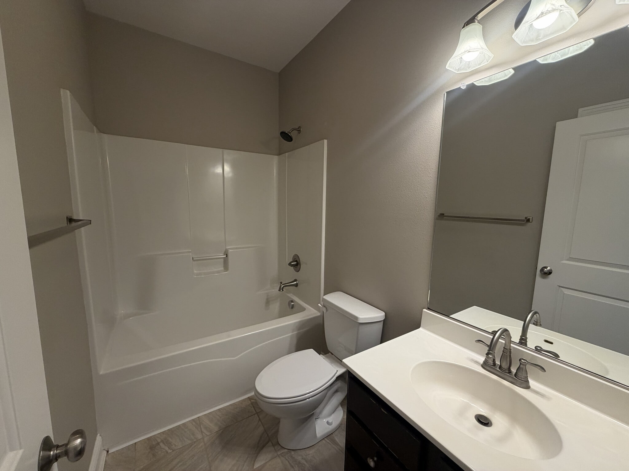 Building Photo - 3314 Cullen Dr