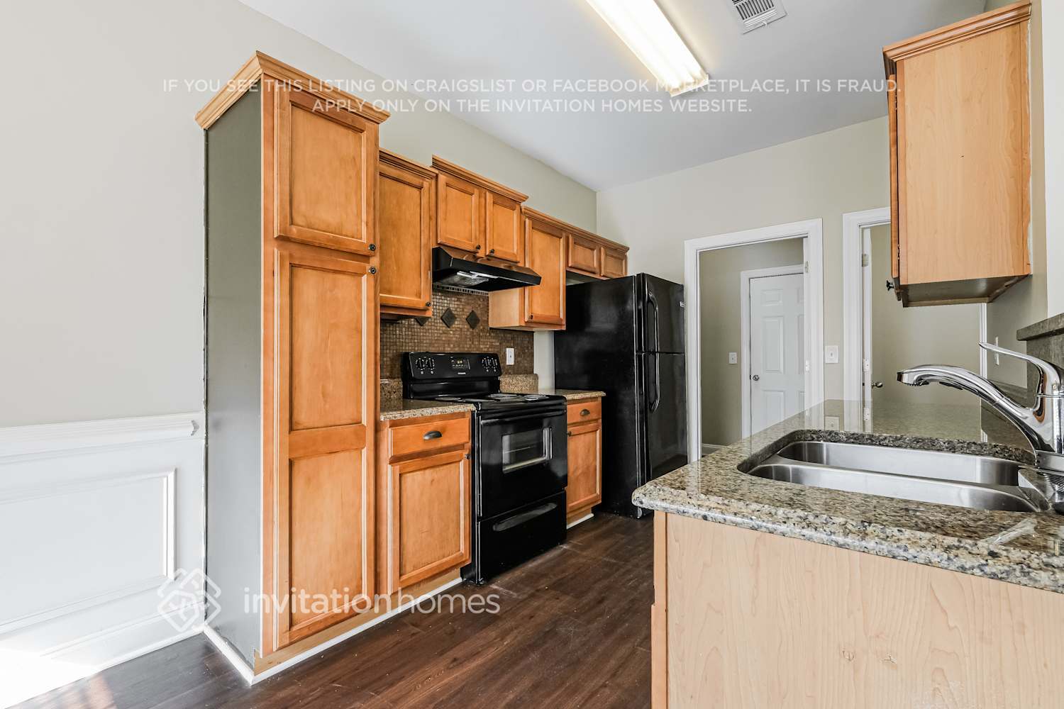 Building Photo - 2076 Barberry Dr