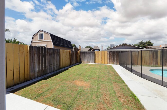 Building Photo - 4304 Milo Ave
