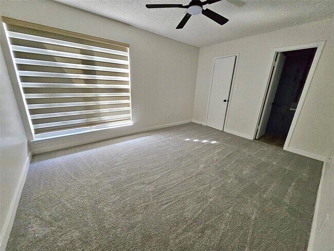 Building Photo - 6806 Old Quarry Ln