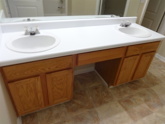 Building Photo - 2440 Hampton Estates Dr SW